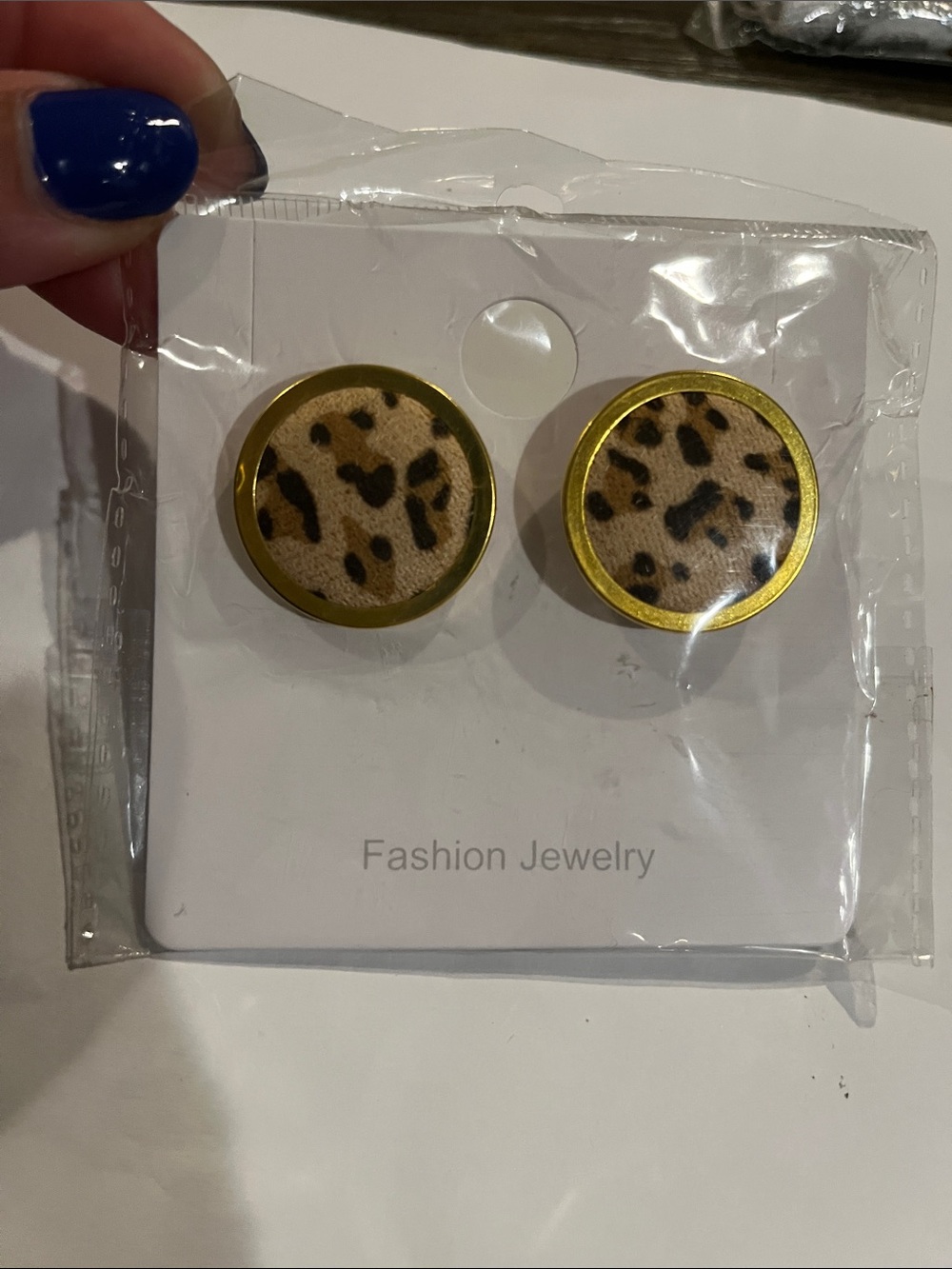 Fashion Jewelry Gold-Tone Leopard Print Round Stud Earrings